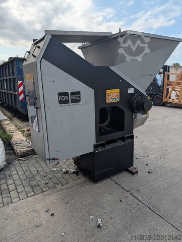 Egy tengelyes aprító Forrec AE 600/30