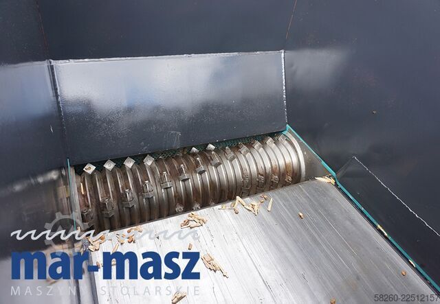 Τεμαχιστής ξύλου Τεμαχιστής GAZ 102