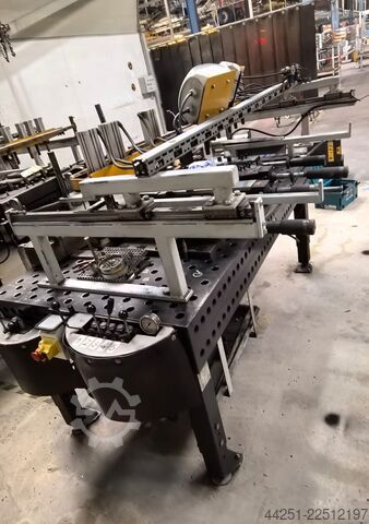Masă cu sistem de perforare modulară Siegmund System-Lochrastertisch