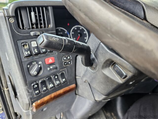 Roll-off kipper SCANIA R580LB 8X4*4HHA Lift+Lenkachse Manual St
