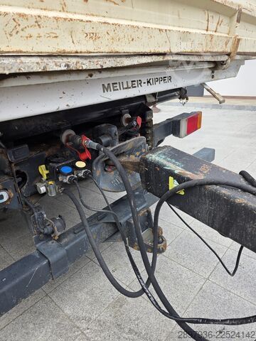 Billenő teherautó Iveco Eurocargo 80E18
