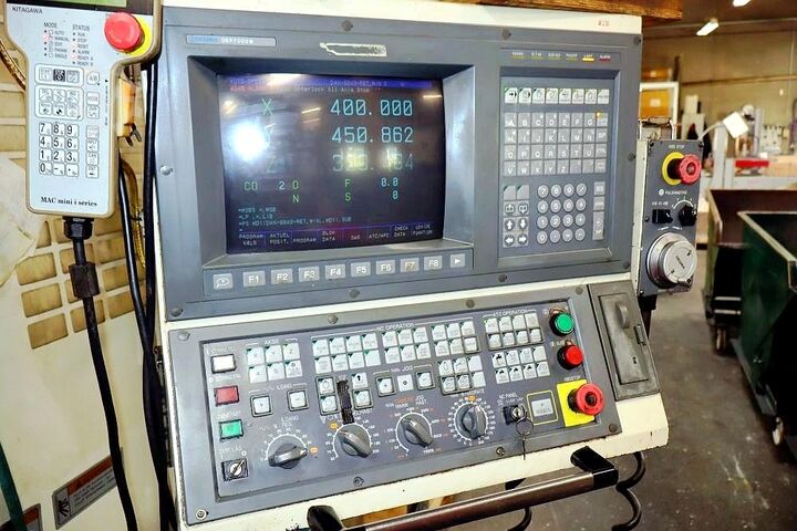 κατακόρυφο κέντρο κατεργασίας Okuma MC-60VAE