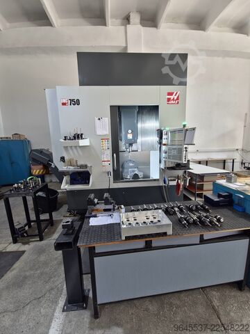 Dikey işleme merkezi HAAS UMC-750