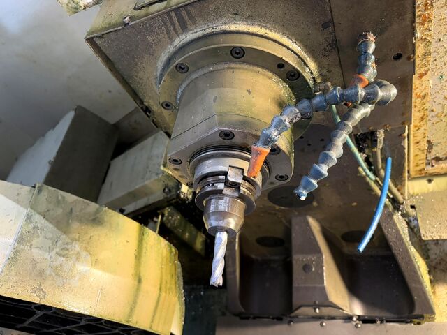 Vertikalni obradni centar BRIDGEPORT VMC 1000