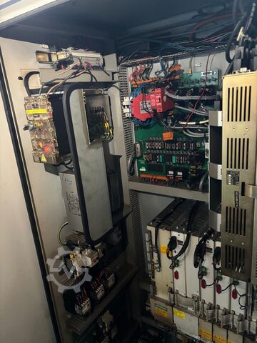 Vertikalni obradni centar BRIDGEPORT VMC 1000