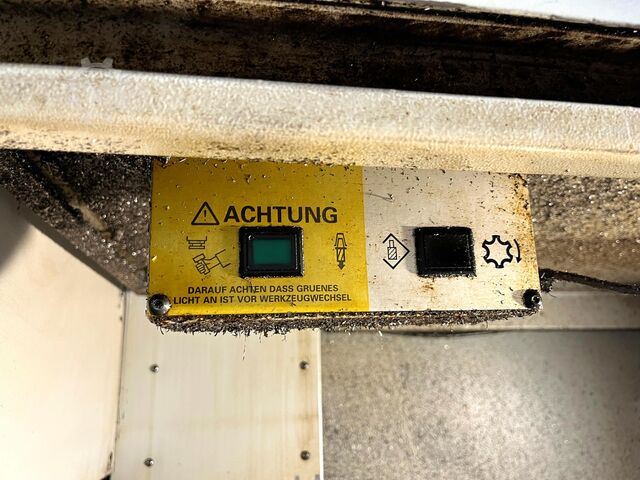 Vertikalni obradni centar BRIDGEPORT VMC 1000 22 Digital
