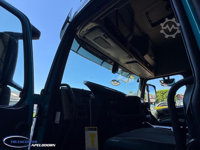 Standard tractor Volvo FM Globetrotter 4x2
