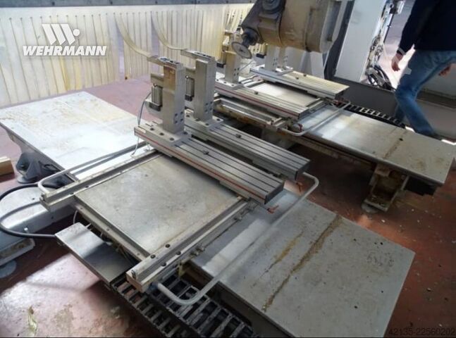 PADE VELUX CNC-megmunkálóközpont (2011) PADE VELUX