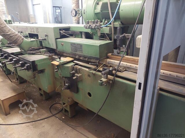 Planer and moulder WEINIG Hydromat 22 B
