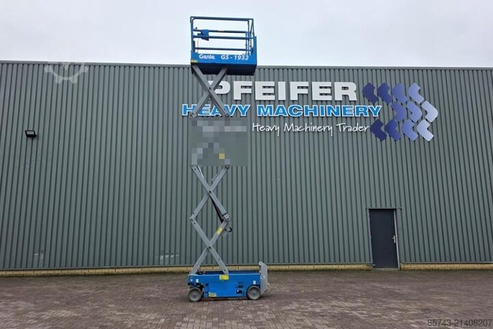 Scherenhebebühne Genie GS1932 Electric, Working Height 7.8 m, 227kg Capac