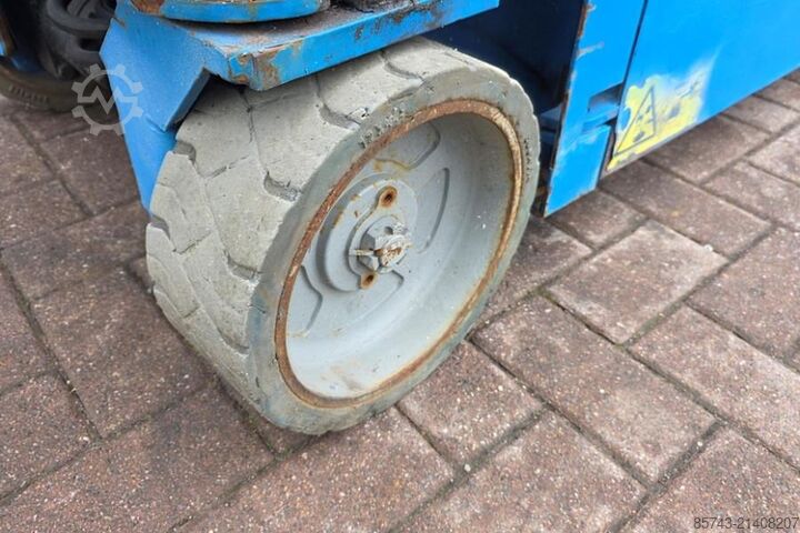 Scherenhebebühne Genie GS1932 Electric, Working Height 7.8 m, 227kg Capac