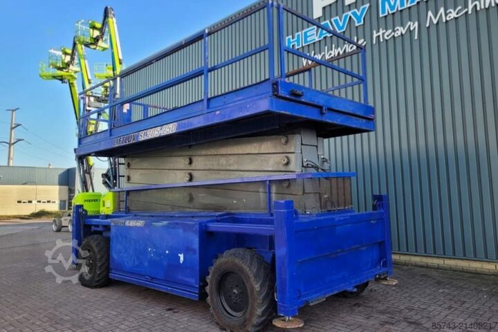 Scherenhebebühne Liftlux SL205-25 D4WDS/P As-Is, Diesel, 4x4 Drive, Hydraul