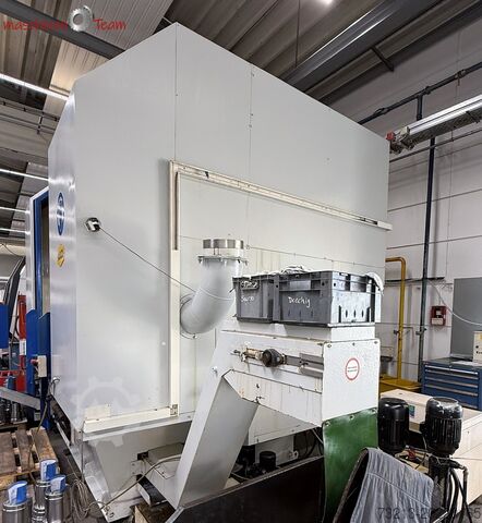 5 eksenli üniversal işleme merkezi AXA VHC-3-M/K