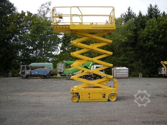 Arbeitsbühne GENIE GS 3246 Scherenarbeitsbühne 11,9 m