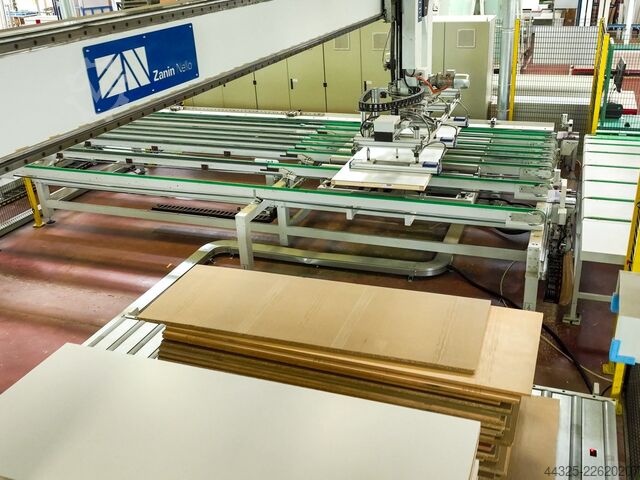 Instalação de refilagem e acabamento de bordas para portas FERWOOD CUSTOMIZED FW-SB DOORFLEX LINE