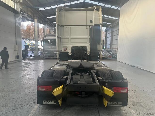 Standard-SZM DAF XF 106.460 SUPERSPACECAB