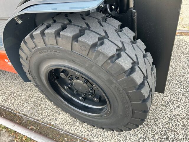 Ön yükleyici forklift TOYOTA 02-8FGJF35 / 3.500 kg / Triplex