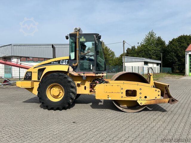 Envalsvält CATERPILLAR CS - 563 E / Walzenzug / 6 Zylinder / Planiersch