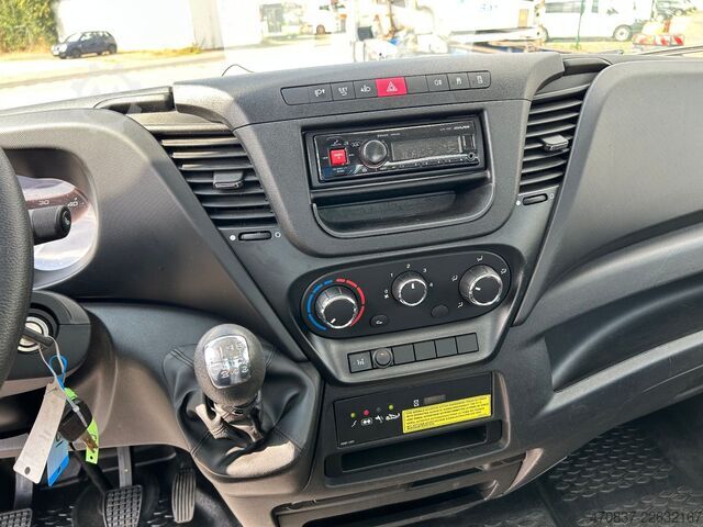 Kamyon üzeri eklemli platform IVECO Daily 35-12 / Socage 23 T + Funk / HomeButton