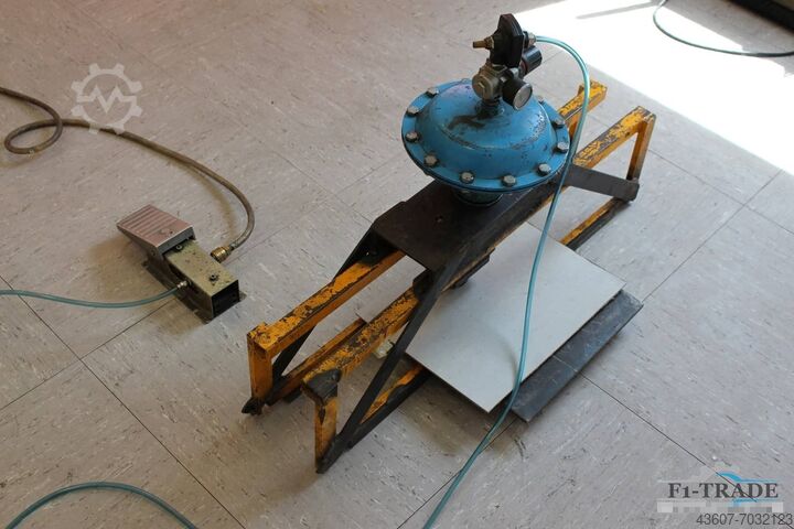 Machine à perforer PRINTEX 10097