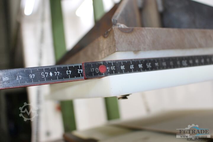 Machine à perforer universelle SKAG SP347 SP347