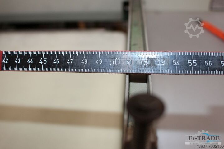 Poluautomatska mašina za zaptivanje folija MAF WS2-St500