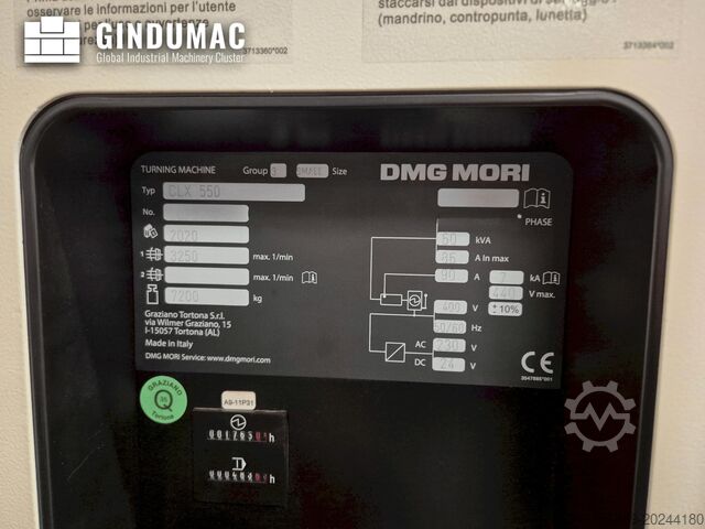 Máquina de torneamento horizontal DMG MORI CLX 550 V4