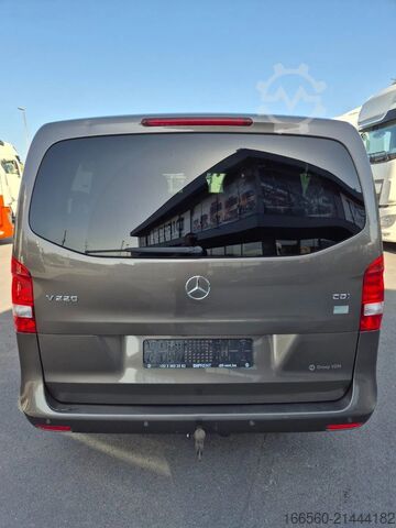 Autobús de pasajeros Mercedes-Benz V 220 CDI