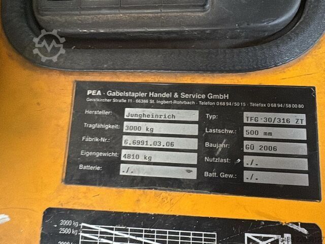 Gaffeltruck/ Jungheinich 3 ton gasdriven truck Jungheinrich TFG 30 /316 ZT - Gasstapler