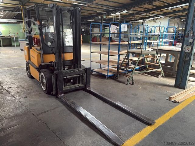 Gaffeltruck/ Jungheinich 3 ton gasdriven truck Jungheinrich TFG 30 /316 ZT - Gasstapler