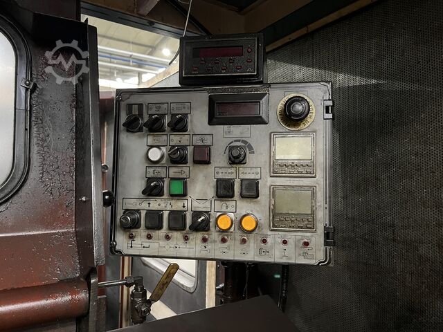 Dispozitiv combinat de ascuțit vârfuri și rulat filete National Machinery FXTC