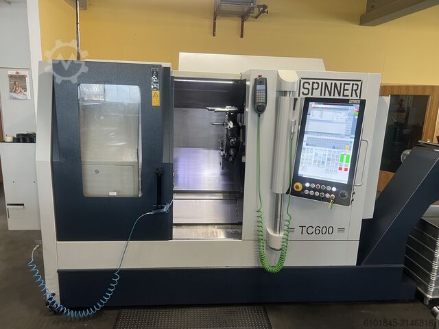 CNC soustruh s příslušenstvím Spinner TC 600-65-MCY