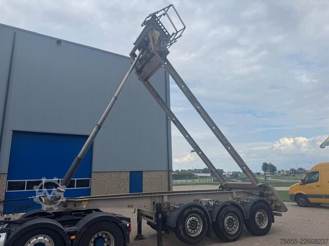 Konteyner taşımacılığı Schmitz Cargobull SGF*S3 20FT Kipper-Tipper-Kiep / 1x Lift-Axle /...