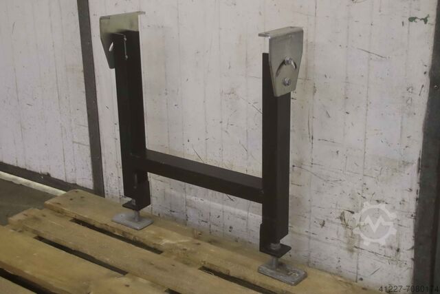 Support bracket for conveyor belt unbekannt 665/150/H650 mm