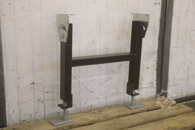 Halterung für Förderband unbekannt 665/150/H617 mm
