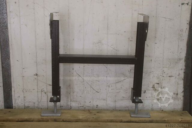 Halterung für Förderband unbekannt 665/150/H617 mm