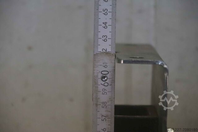 Halterung für Förderband unbekannt 665/150/H617 mm