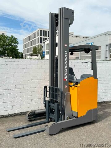 Tehergépkocsi Jungheinrich ETV 320 - Service Neu- Batterie 85% - Garantie