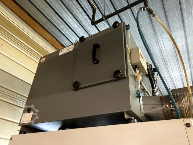 Centro de usinagem vertical HERMLE C 800 V