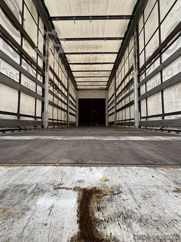 Zamiana nadwozia z platformą i plandeką Krone Jumbo 7,82m Innenhöhe 3m Edschaverdeck
