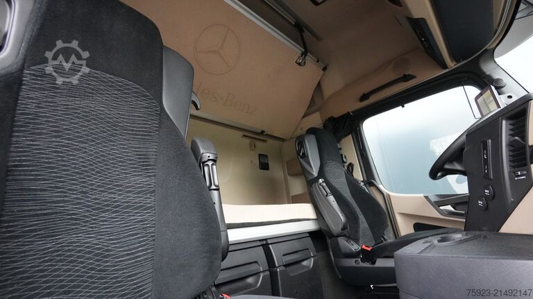 Standart-SZM Mercedes-Benz Actros 1945 GigaSpace tractor unit