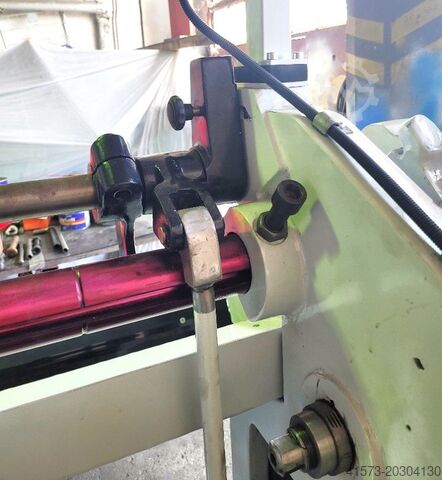 Maquina enderezadora y cortadora WAFIOS R5