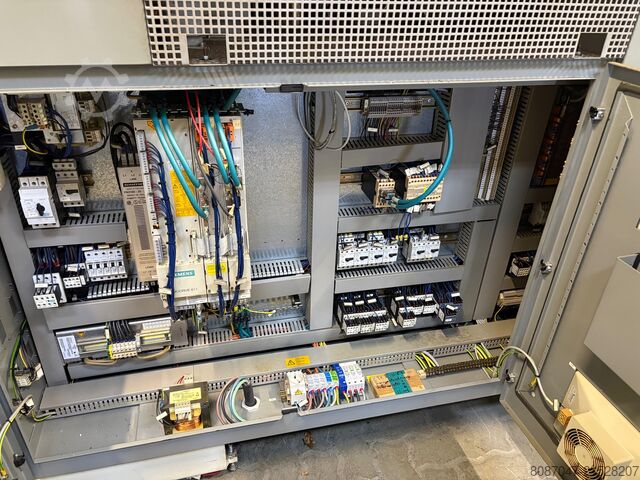 CNC turning and milling center GILDEMEISTER CTX 200 serie 2