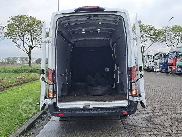 Στέισον βάγκον με ψηλή οροφή FORD TRANSIT 2.0 L4H3 RWD Navi