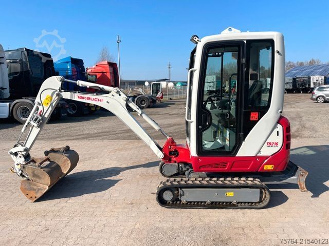 Mini excavator TAKEUCHI TB 216/Powertilt/Taklock/Verbreiterbar/ 2 Stk.!