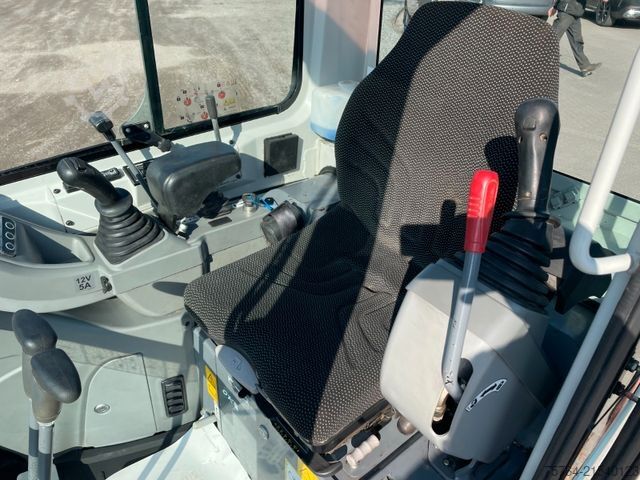 Mini excavator TAKEUCHI TB 216/Powertilt/Taklock/Verbreiterbar/ 2 Stk.!