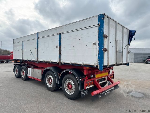 Three-way tipper trailer Dapa 4 axle tipper trailer 30 t