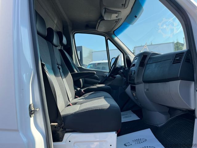 Box van VOLKSWAGEN CRAFTER KOFFER LBW + PORTALTÜR HECKANTRIEB KLIMA