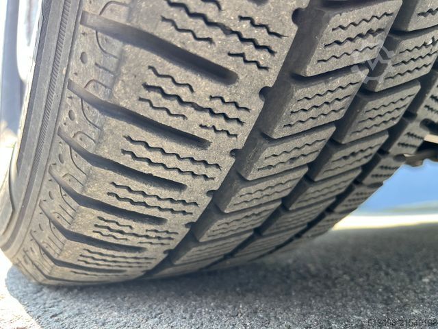 Box van VOLKSWAGEN CRAFTER KOFFER LBW + PORTALTÜR HECKANTRIEB KLIMA