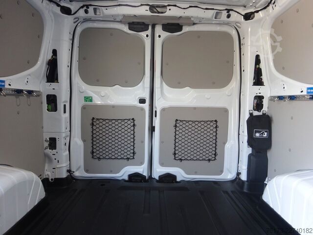 Bestelwagen FORD Transit Custom 320L1 Sport 4x4 Aut. AHK Standhz